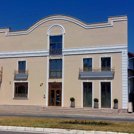 Regal Ballroom Caransebes Exterior photo